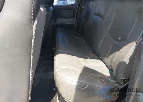 2005 Chevrolet Silverado 1500 Work Truck from USA, damaged, VIN 1GCEC19Z65Z228611